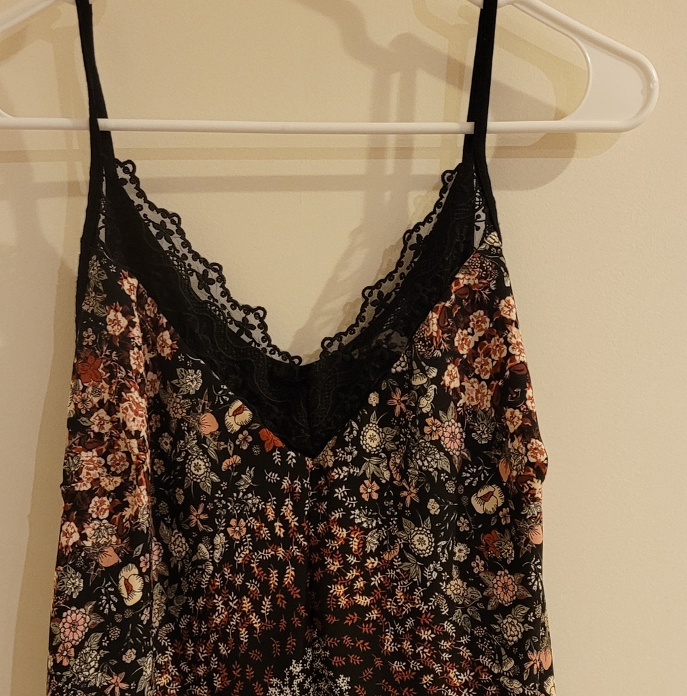 Top - Picture 3 of 4